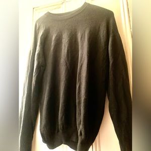 N Peal  100% pure cashmere sweater. Unisex .